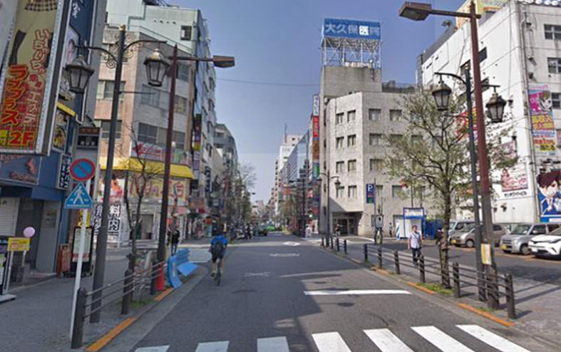 あと20~30mでファミリーマートに到着します。